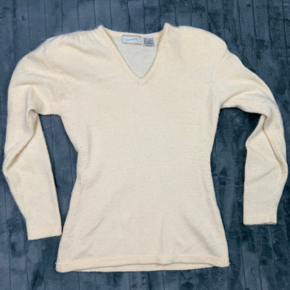 Jacqueline Ferrar Vintage Cream Angora Lambswool V-Neck Sweater Small Ivory 7805